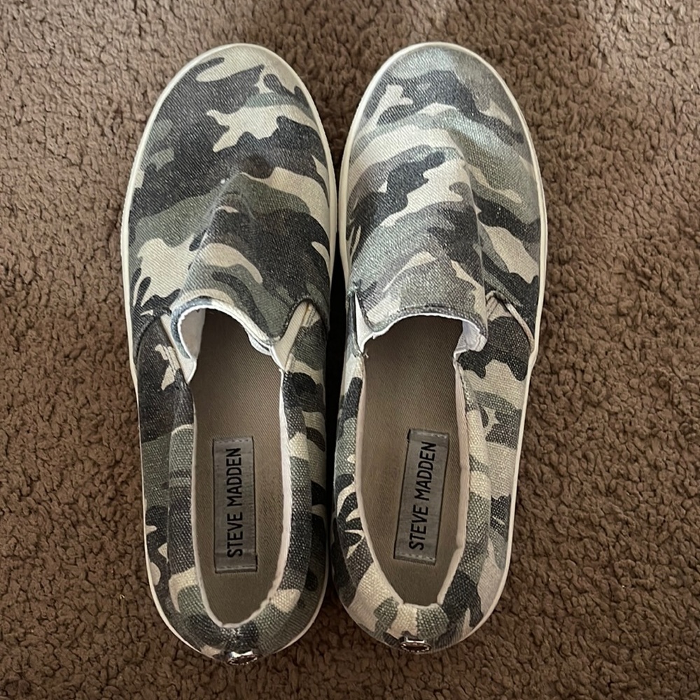 Steve Madden Camo Slip On Sneakers